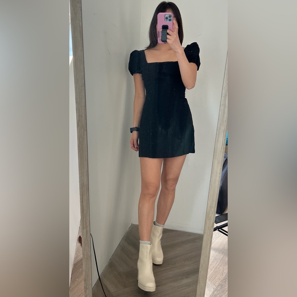 Zara Elegant Black Puff Sleeve Dress S